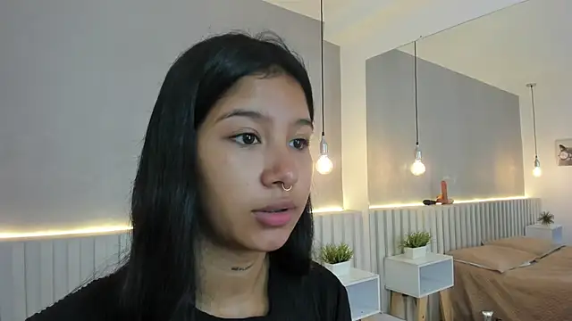 Aida moreno online show from February 6, 2025, 10:48 am