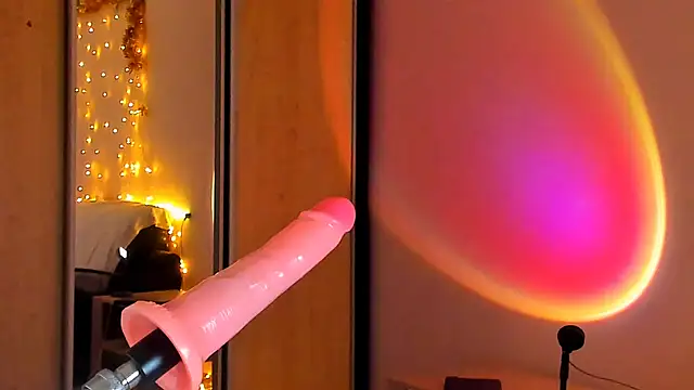 May Flower online show from January 20, 2025, 4:23 pm