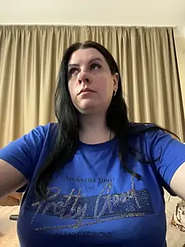 Evelinia online show from February 7, 2025, 1:53 pm