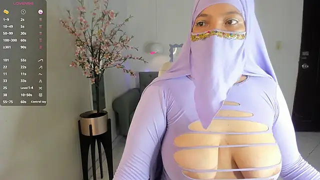 malak nanyy online show from September 21, 2025, 9:11 am