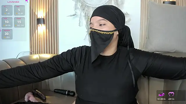 Snapshot of malak_nanyy chatting on May 31, 2026, 12:08 am malak nanyy online show from May 31, 2026, 12:08 am