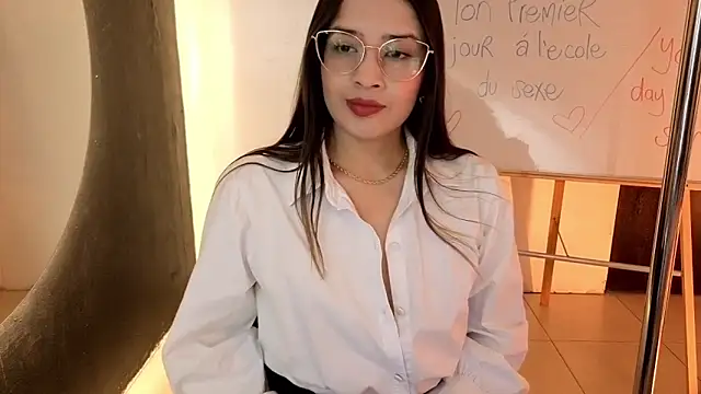 Emma Lombardi online show from September 26, 2025, 1:59 pm