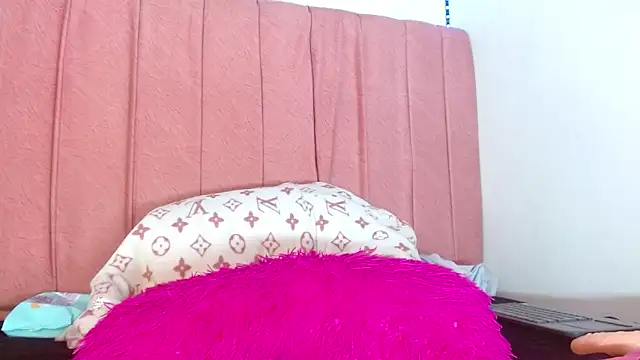 margiesfunnyhot303av online show from March 5, 2025, 6:12 am