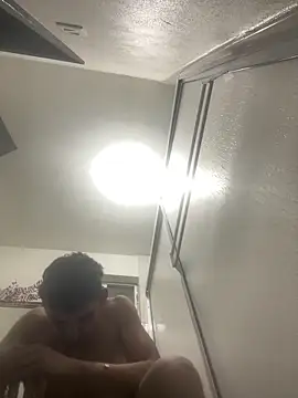 Snapshot of kevinsito1 chatting on December 19, 2025, 5:25 am kevinsito1 online show from December 19, 2025, 5:25 am