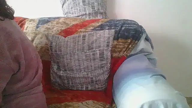 hairygirl80 online show from April 23, 2026, 12:40 pm