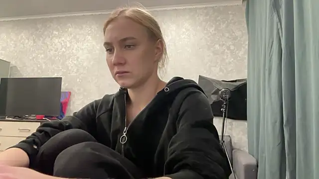 AnneBall online show from January 10, 2025, 4:20 pm