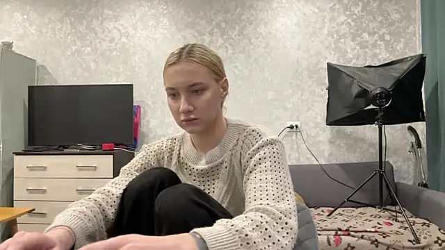 AnneBall online show from January 25, 2025, 3:20 pm