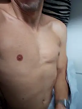 Gostosooooooooooso online show from April 10, 2026, 5:06 pm