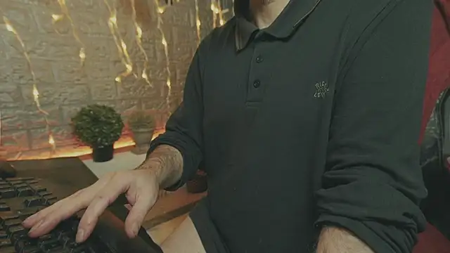 alex-volo online show from December 20, 2025, 8:32 am