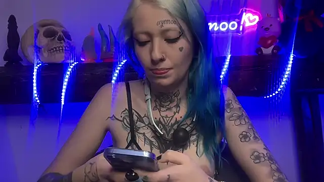 coyemoo online show from March 19, 2025, 12:56 pm