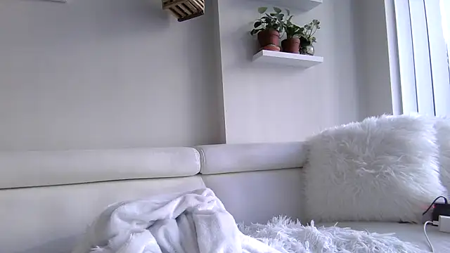 badblondebunny online show from October 6, 2025, 9:45 pm