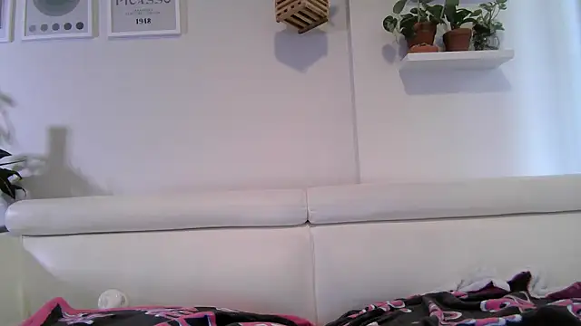 badblondebunny online show from October 8, 2025, 8:50 pm