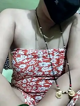 Snapshot of Kashish_18 chatting on April 15, 2026, 5:36 am Kashish 18 online show from April 15, 2026, 5:36 am