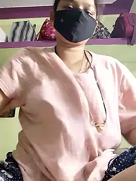 Snapshot of Kashish_18 chatting on May 4, 2026, 6:53 am Kashish 18 online show from May 4, 2026, 6:53 am