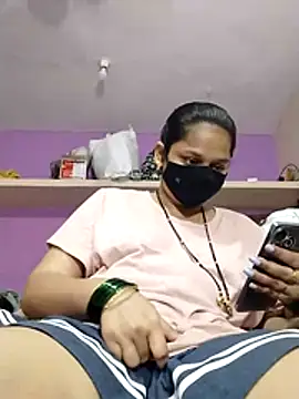 Snapshot of Kashish_18 chatting on June 29, 2026, 1:00 pm Kashish 18 online show from June 29, 2026, 1:00 pm