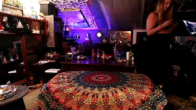 SpunCandy online show from September 22, 2025, 7:21 am