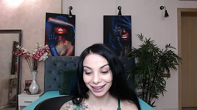 MissJuliax online show from February 11, 2025, 6:51 am