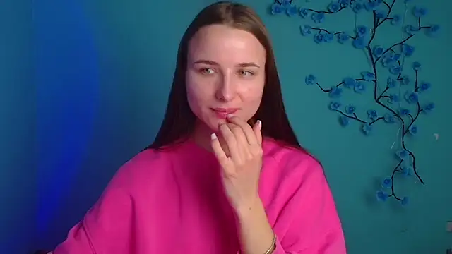 Eva Janee online show from April 22, 2026, 5:43 am