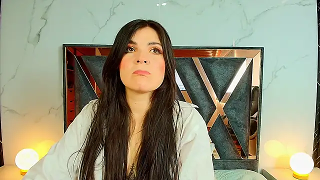 Amara vega online show from September 25, 2025, 11:58 am