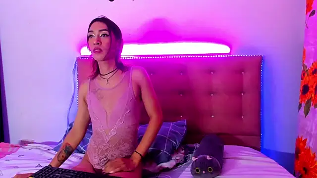 khandyzBlum online show from January 30, 2025, 4:37 am