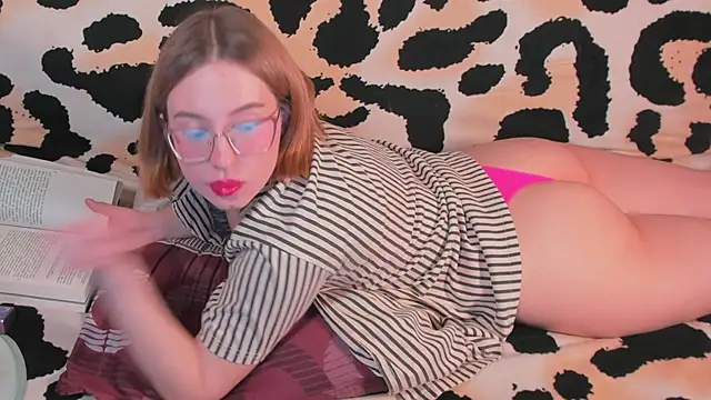 VeronikaKissuchi online show from December 22, 2024, 10:28 am