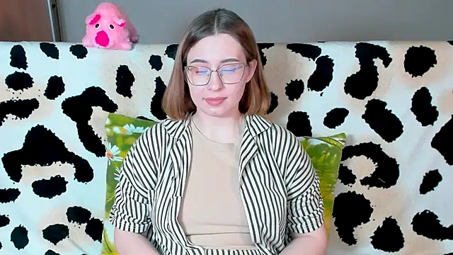 VeronikaKissuchi online show from February 10, 2025, 11:23 pm