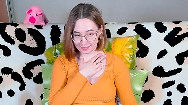 VeronikaKissuchi online show from February 21, 2025, 1:11 am