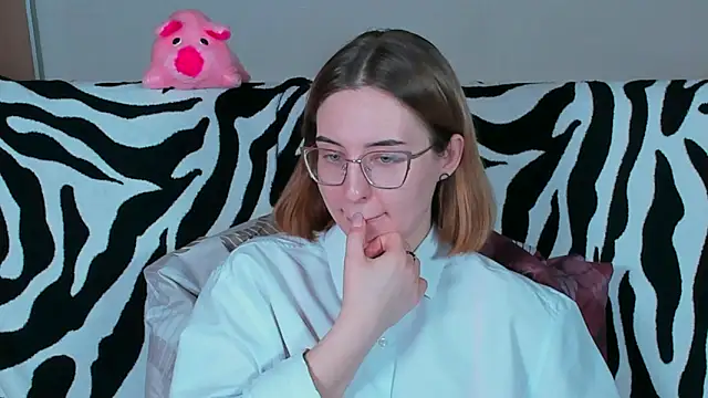 VeronikaKissuchi online show from March 6, 2025, 12:10 am