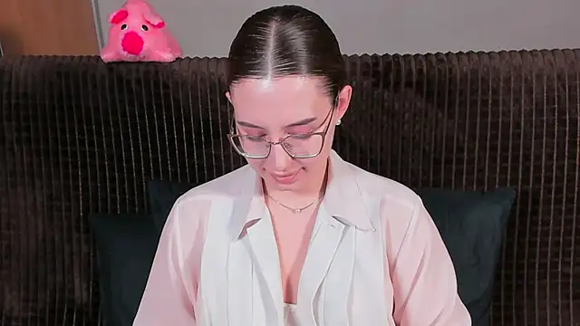 VeronikaKissuchi online show from March 12, 2025, 9:56 pm