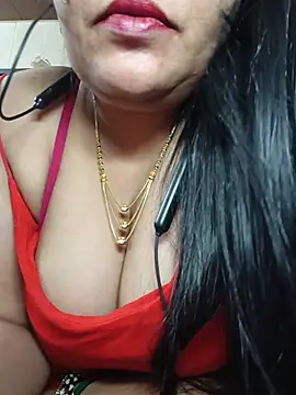 Snapshot of sneha_rose chatting on August 4, 2026, 5:26 pm sneha rose online show from August 4, 2026, 5:26 pm