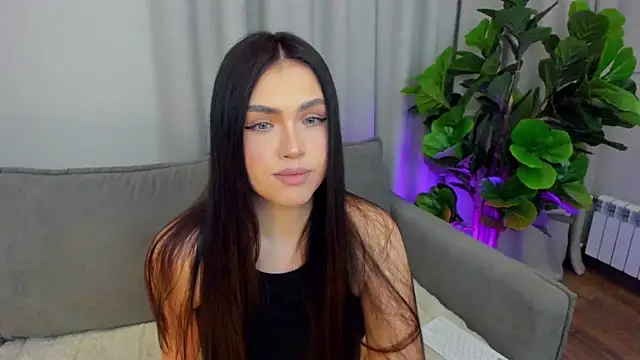 sexyangeloux online show from April 11, 2026, 9:52 pm