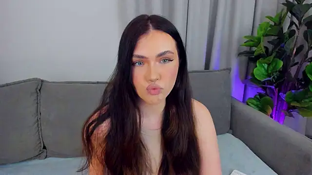 sexyangeloux online show from April 22, 2026, 8:54 pm