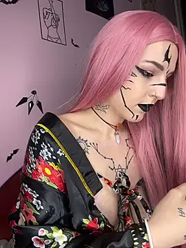 MoonAgnes online show from January 4, 2025, 8:48 pm