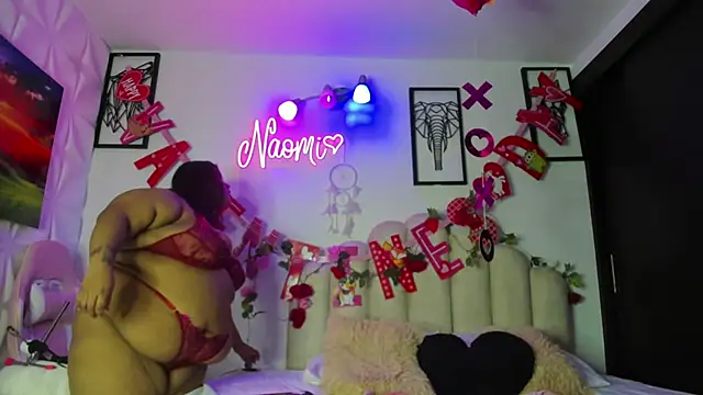 NaomiAsha online show from February 14, 2025, 8:15 pm