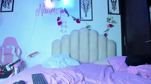 NaomiAsha online show from March 19, 2025, 2:27 am