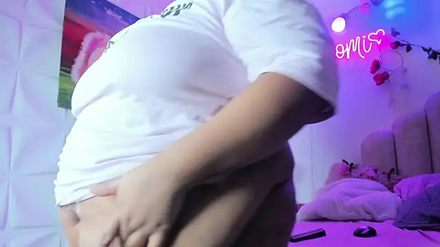 NaomiAsha online show from March 21, 2025, 4:39 am