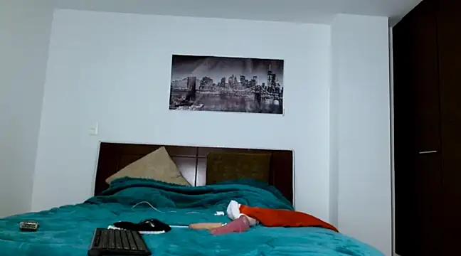 chicafitcaliente online show from December 21, 2024, 3:03 am