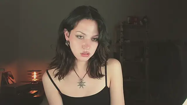 Niky  Jess online show from June 22, 2026, 8:17 pm