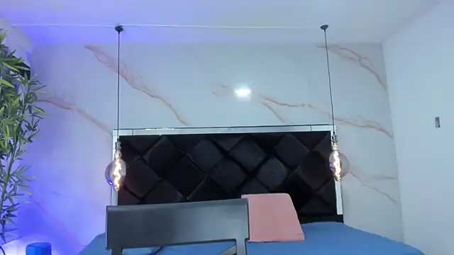 AngelaaCute  online show from October 17, 2025, 12:19 pm