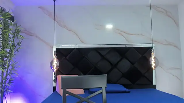 AngelaaCute  online show from October 21, 2025, 12:17 pm