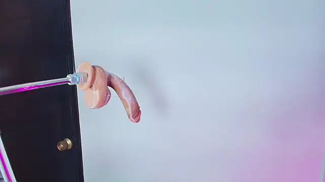 Lizz Tender online show from February 15, 2025, 3:28 pm