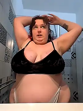 LadyRochester online show from March 12, 2026, 3:01 am