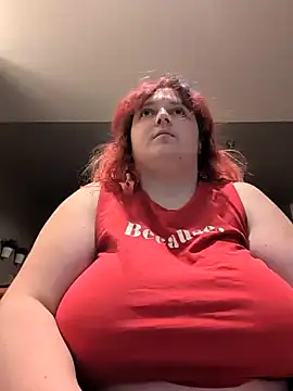 Snapshot of LadyRochester chatting on July 1, 2026, 10:31 pm LadyRochester online show from July 1, 2026, 10:31 pm