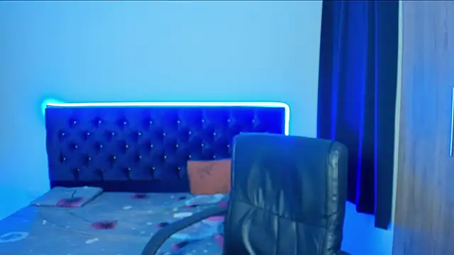 Snapshot of _diegsz_ chatting on December 22, 2025, 7:22 pm diegsz online show from December 22, 2025, 7:22 pm