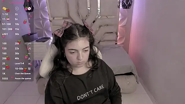 meraki fraise online show from December 30, 2024, 11:17 pm