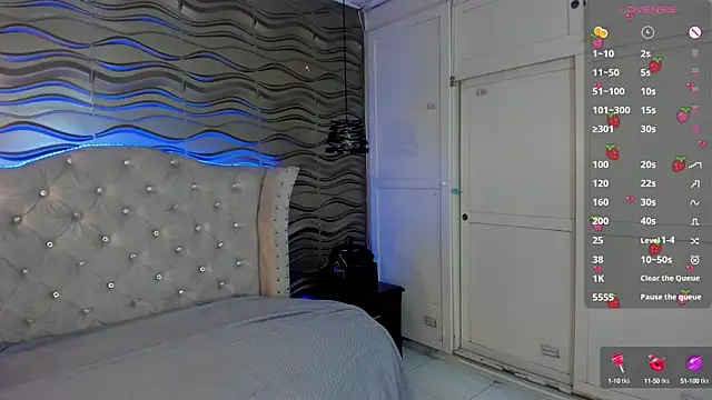 meraki fraise online show from January 24, 2025, 10:30 pm