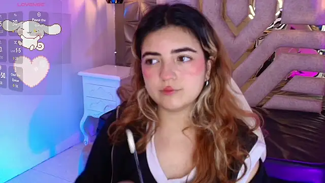 meraki fraise online show from November 12, 2025, 7:35 pm