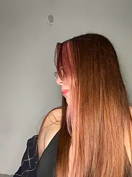 NatyOlson online show from September 11, 2025, 4:01 am