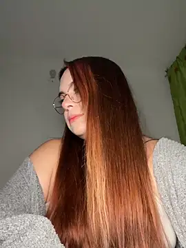 NatyOlson online show from November 26, 2025, 2:56 am