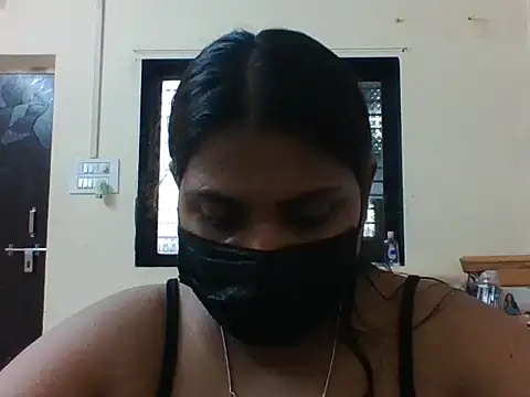 Snapshot of Hotmilfxox chatting on May 29, 2026, 9:07 am Hotmilfxox online show from May 29, 2026, 9:07 am